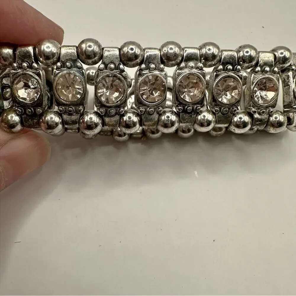 Light Pink Rhinestone Stretch Bracelet Unbranded Silver tone Retro